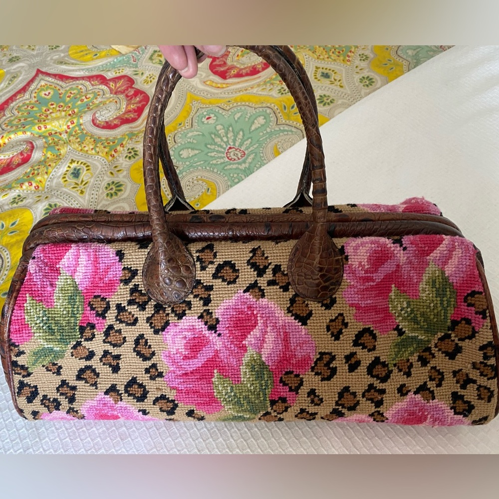 CLEVER CARRIAGE COMPANY AUTHENTIC BAG